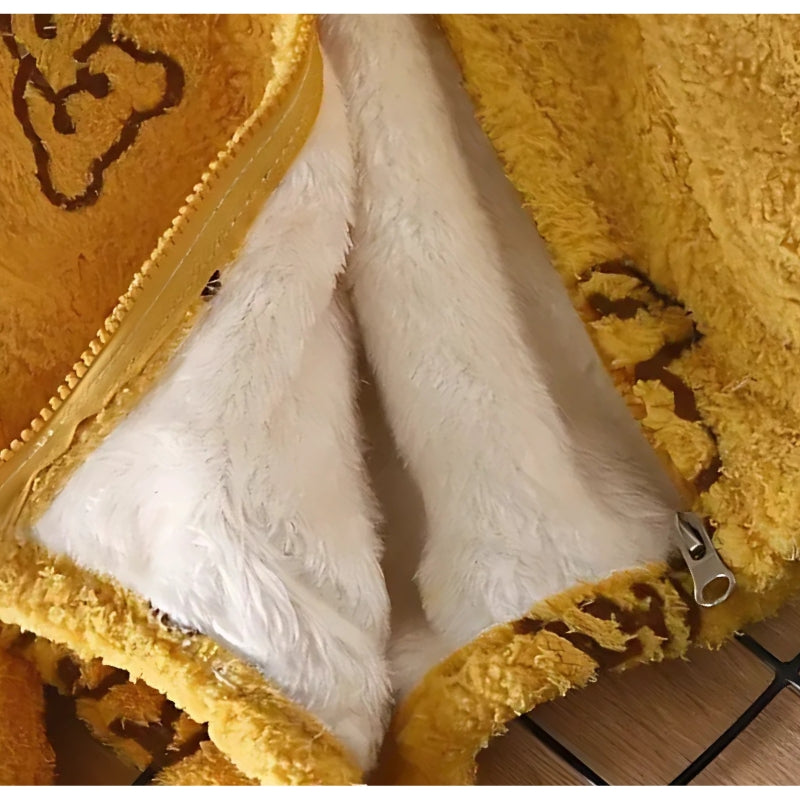 Snug Bear Fleece Jacket for kids from Ju Ju Jam β ideal for both girls and boys, offering warmth and comfort.