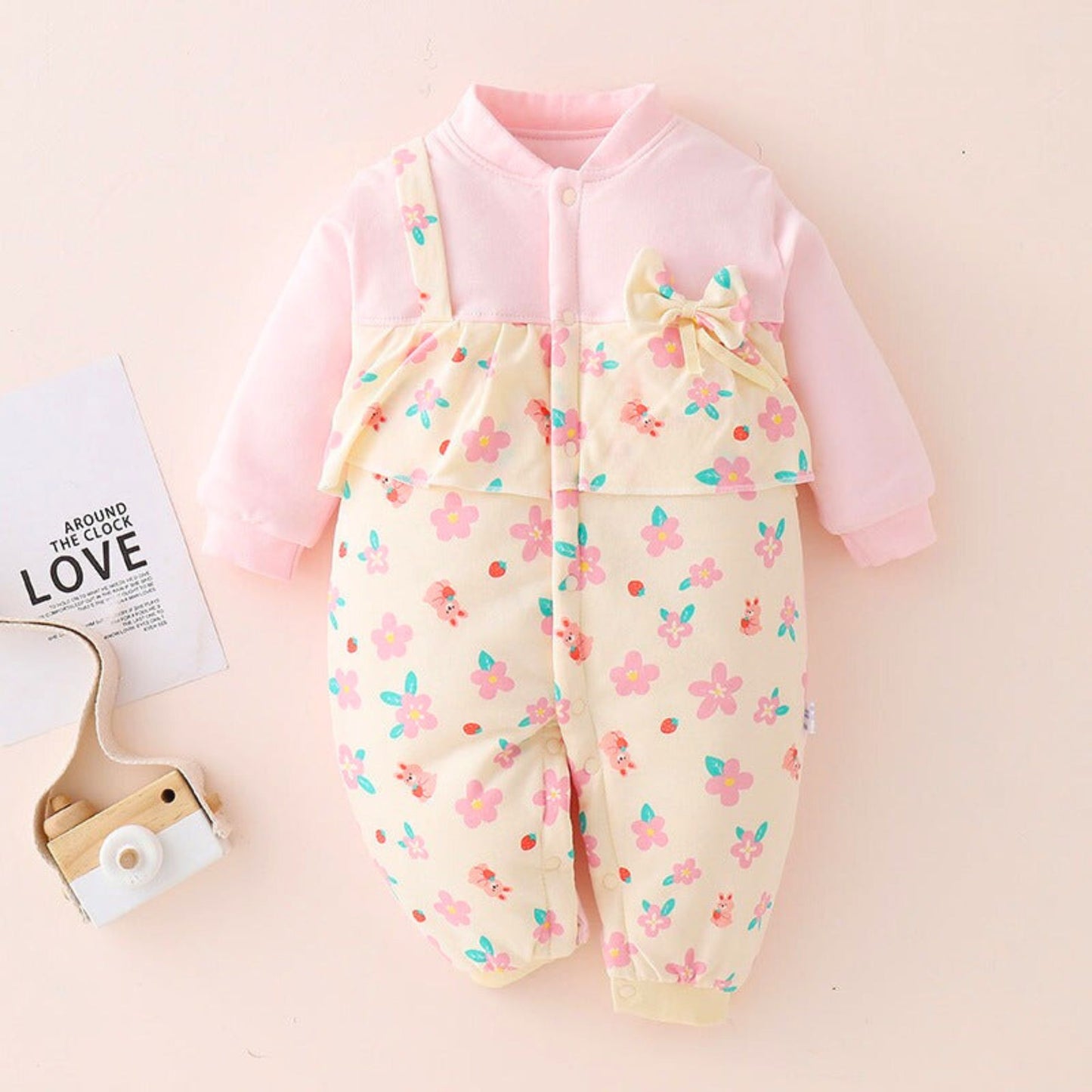 Pink Floral Baby Girls Full Sleeves Romper by Ju Ju Jam β Adorable romper with delicate floral patterns, full sleeves, and soft fabric for baby girls.
