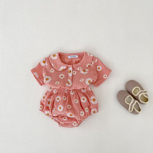 Minimalist Baby Girls Top and Shorts Set by Ju Ju Jam - Elegant and versatile outfit with a minimalist design for a chic look.
