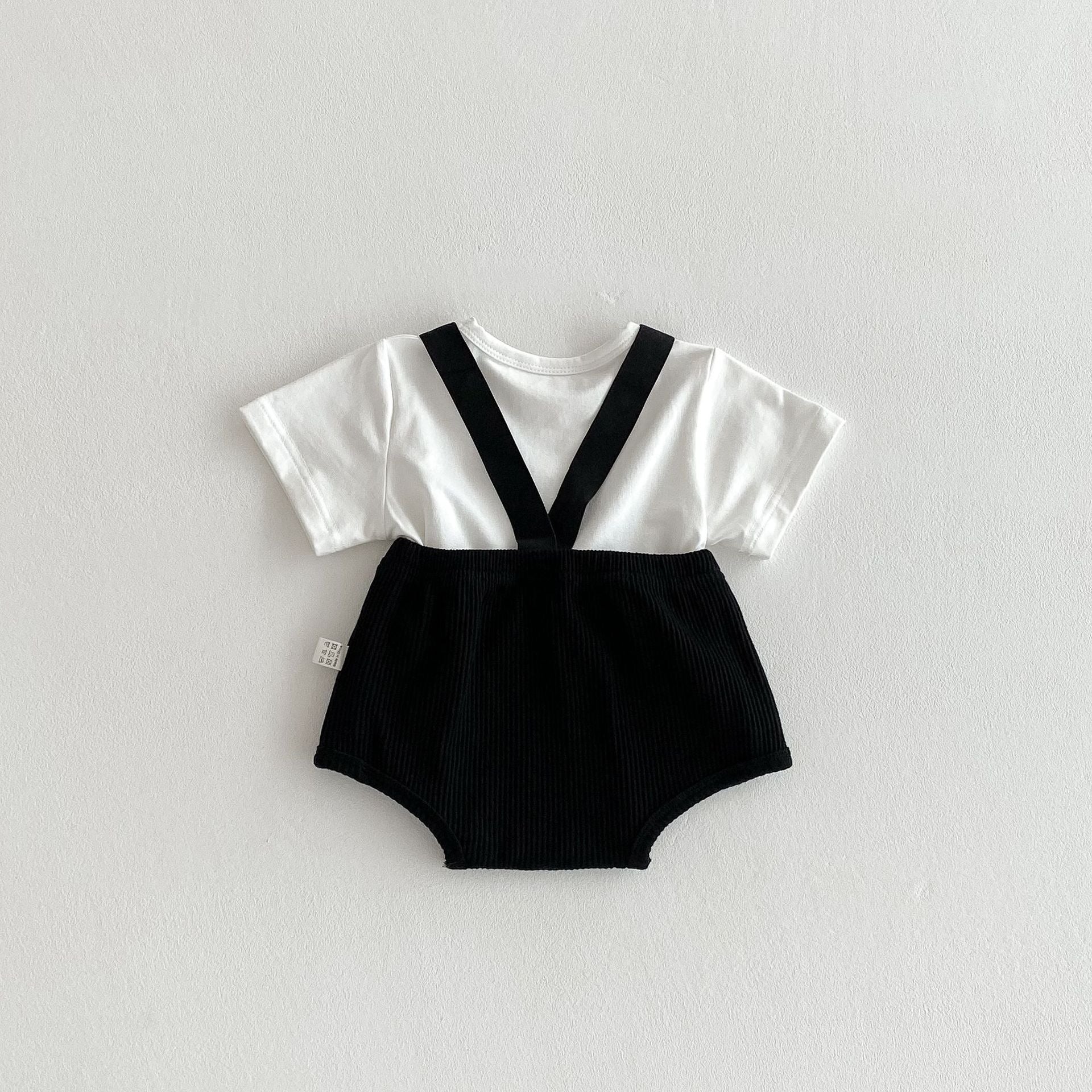 Toddler boys suspender romper – elegant and breathable romper set from Ju Ju Jam.