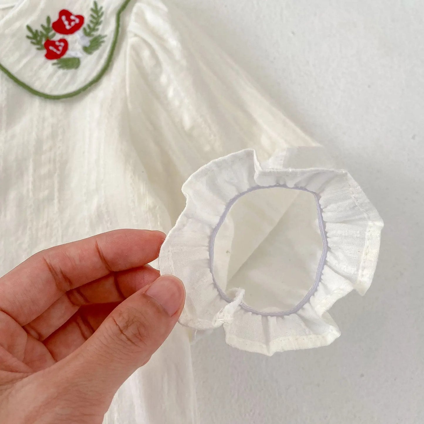 Cute baby girl two-piece outfit with suspenders and daisy top β Ju Ju Jam