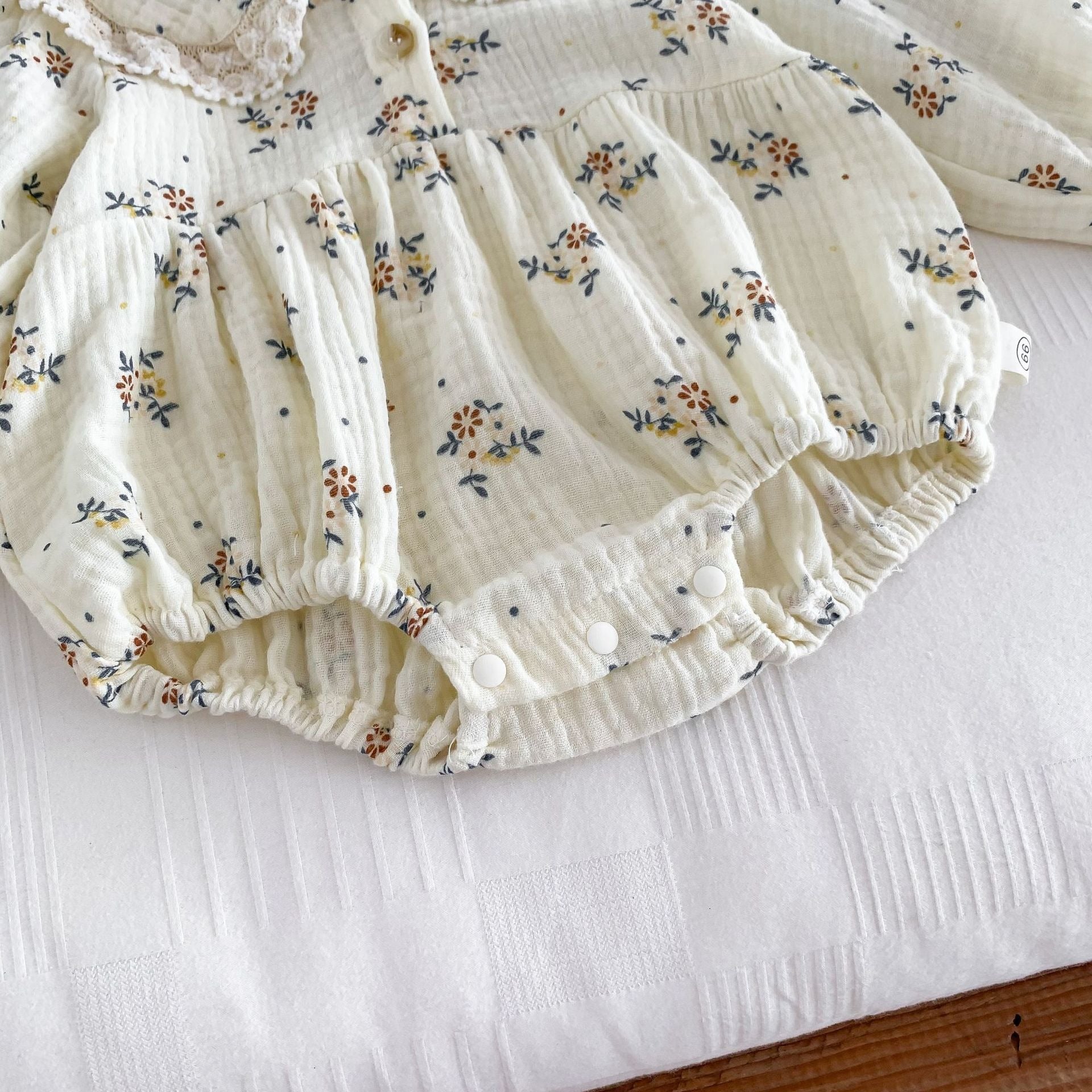 Bella organic baby outfit with cap – gentle on baby skin, by Ju Ju Jam.