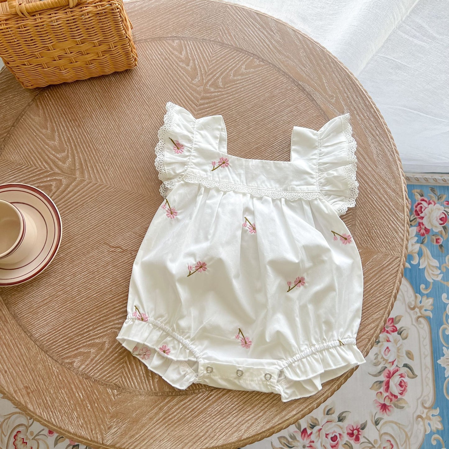 Ju Ju Jam's White Lace Romper: Classic Charm for Stylish Babies