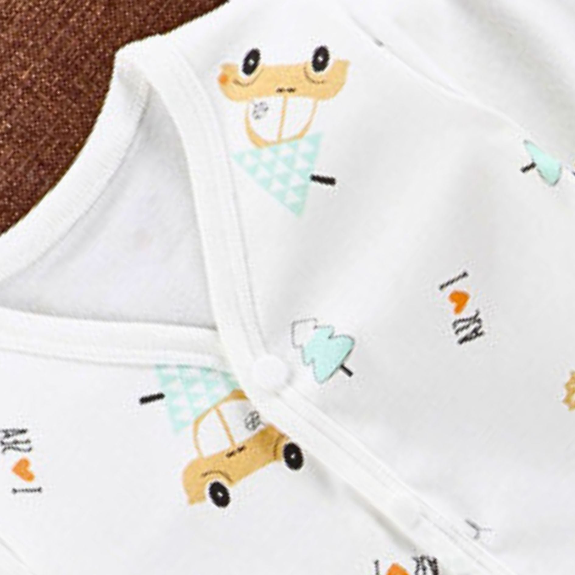 Comfortable and stylish Speedy Wheels Loungewear Set for baby boys and girls, crafted by Ju Ju Jam with playful designs.