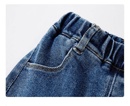 Ju Ju Jam girls jeans with pretty embroidered hem – comfortable and chic denim style

