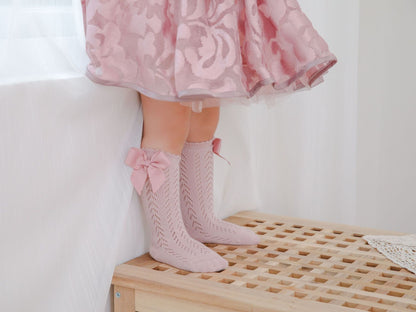Delicate lace socks with bow for girls – breathable baby socks by Ju Ju Jam.

