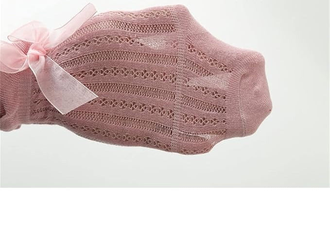 Elegant baby girl socks – Ju Ju Jam lace-trimmed socks with decorative bow.

