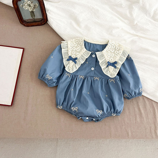 Ice blue balloon-style romper for baby girls with puffed sleeves – aesthetic outfit by Ju Ju Jam.

