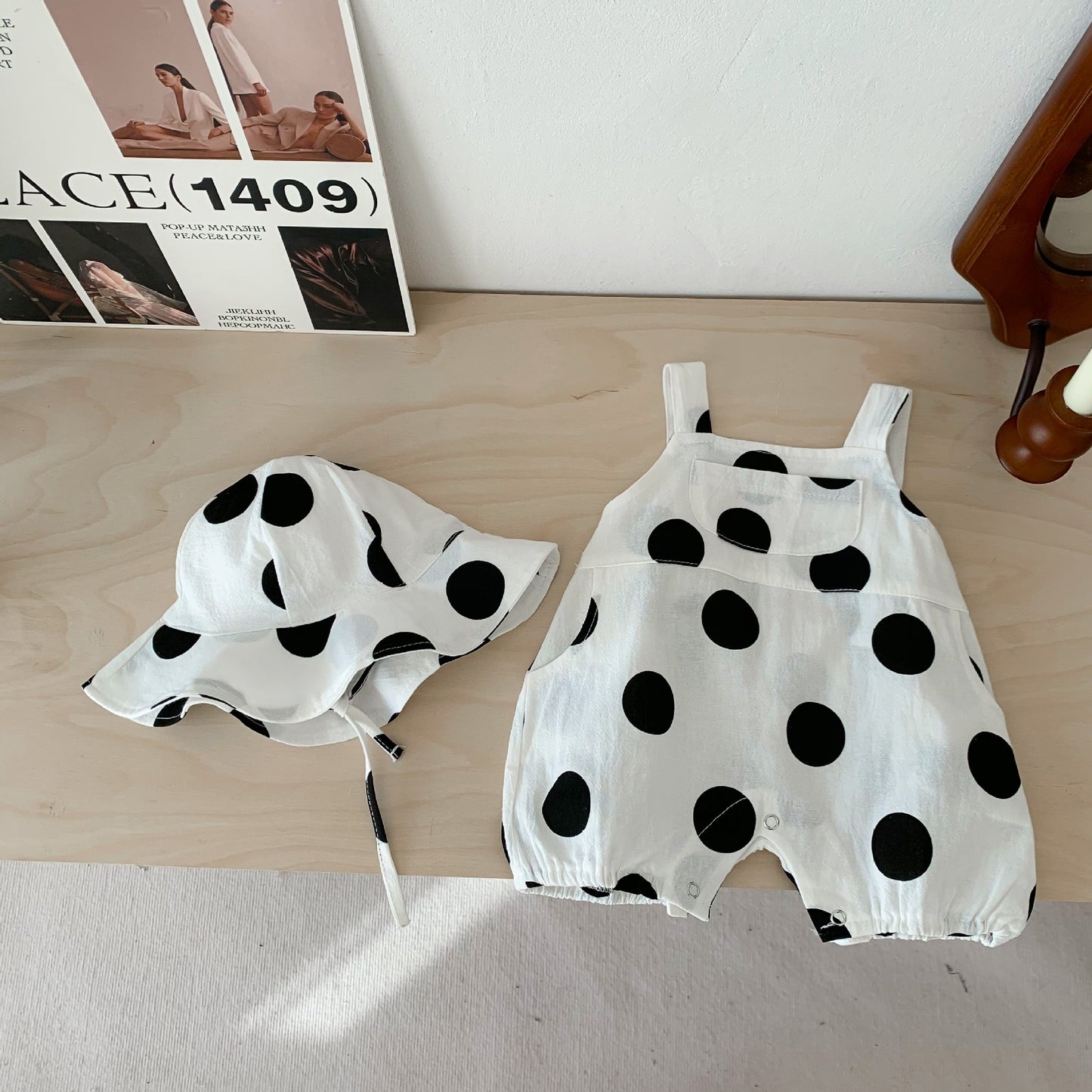 Comfortable cotton jumpsuit for babies with polka print and hat – Ju Ju Jam

