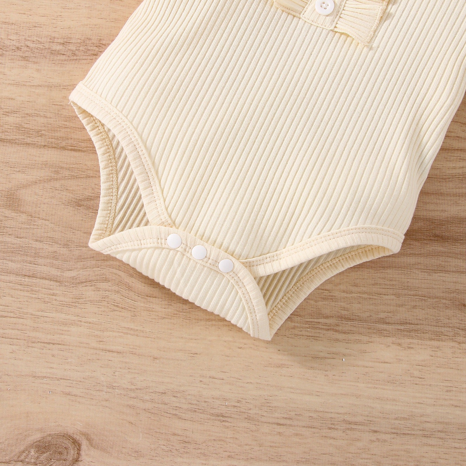 Sophia Plaid baby outfit – romper skirt set with adorable headband for girls from Ju Ju Jam.

