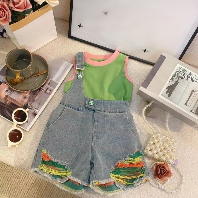 Stylish Patterned Baby Girls Denim Dungaree Set